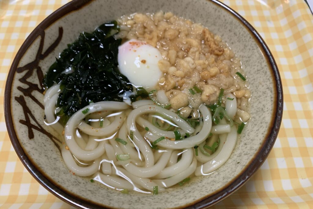 温泉卵／うどん